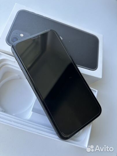 iPhone 11, 64 ГБ