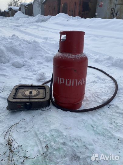 Настольная газовая плита с баллоном