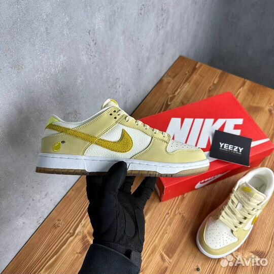 Кроссовки Nike Dunk Low Lemon Drop