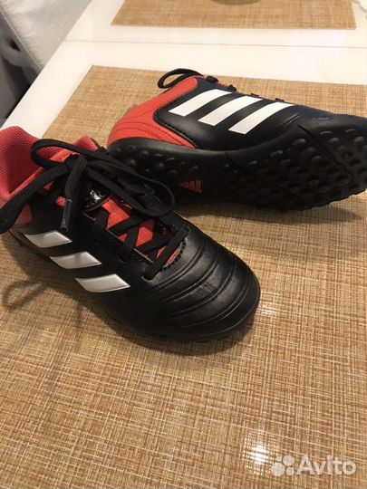 Футзалки Адидас новые