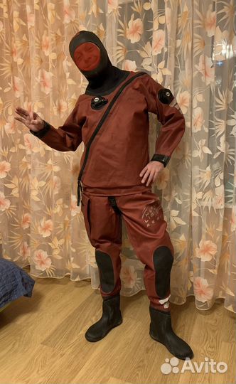 Сухой гидрокостюм Ursuit Heavy Light M + поддёва