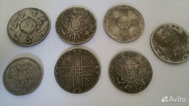 Продам сувенирные монеты