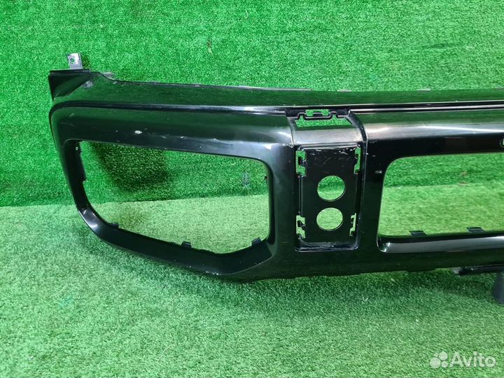 Бампер передний Mercedes-Benz G-Class