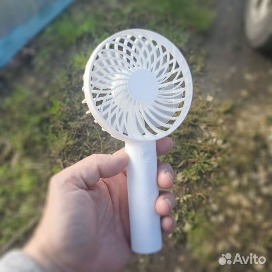 Вентилятор ручной / настольный