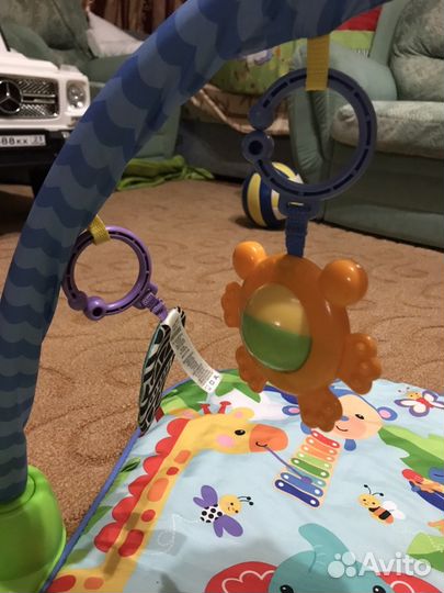 Игровой коврик Fisher Price пианино