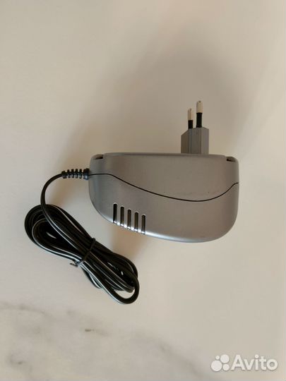 Блок питания Robiton DN1000 универсальный