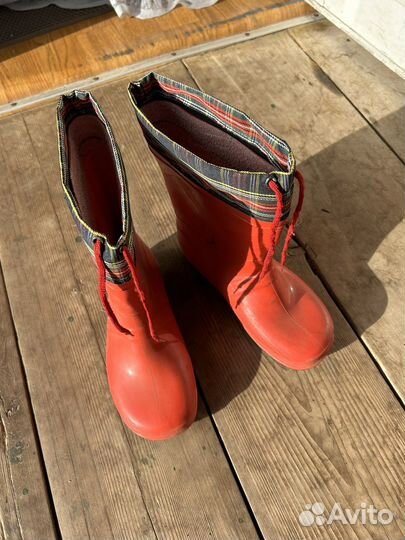 Резиновые сапоги