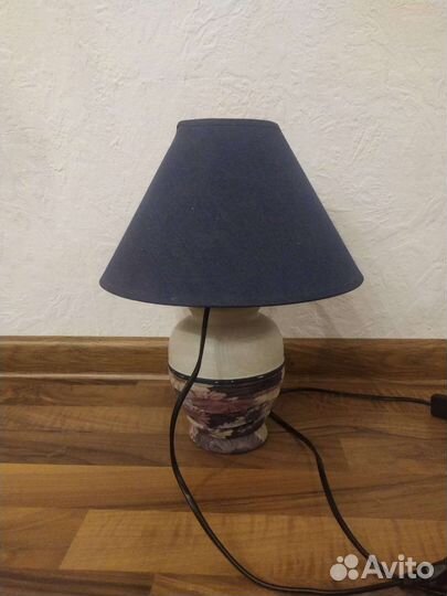 Лампа настольная