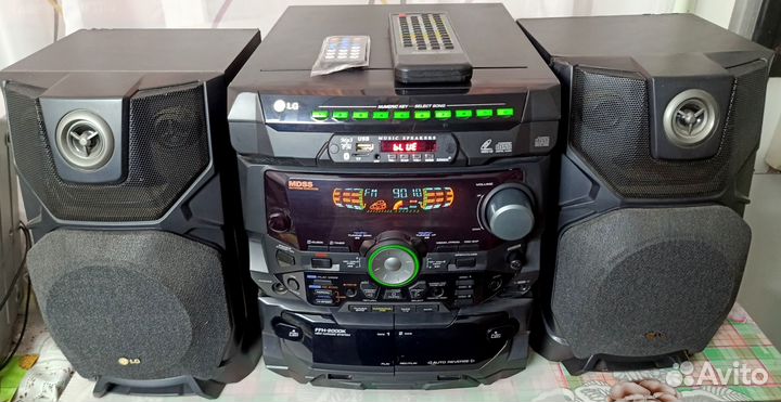 Муз.центр LG FFH2000K (flash,BT5.0,AUX,tape)