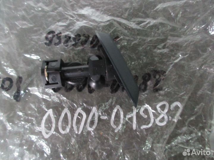 Форсунка фароомывателя правая meriva-A