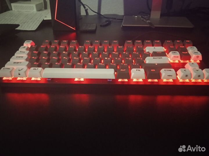Клавиатура Red Square