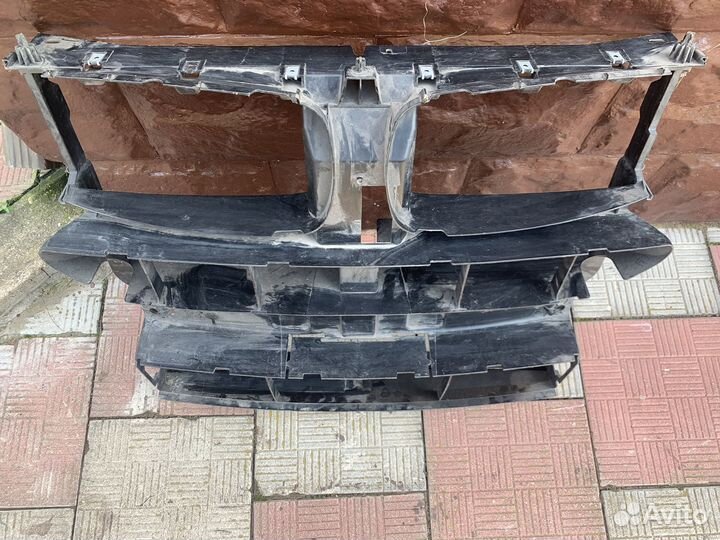 Воздуховод радиатора на bmw x5 f15