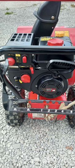 Снегоуборщик MTD611D