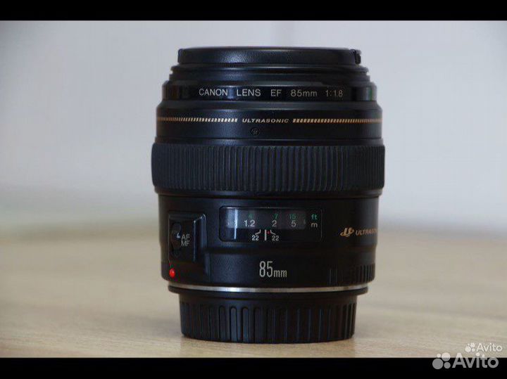 Объектив canon 85mm 1 8