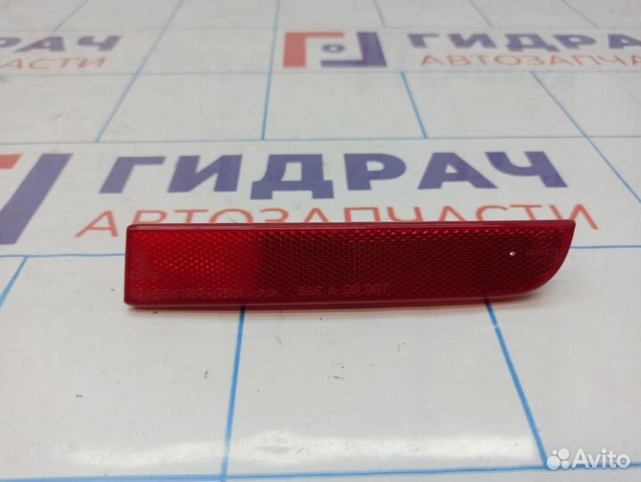 Отражатель задний Mitsubishi ASX 8355A039. Правый