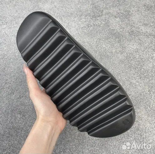 Шлепанцы Adidas Yeezy Slide