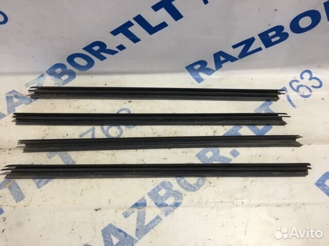 Уплотнитель стекла внутренний citroen C4 1.6 ат хе