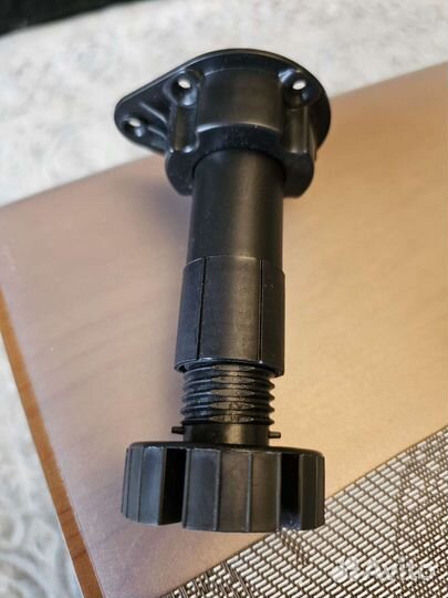 Мебельные ножки регулирующиеся