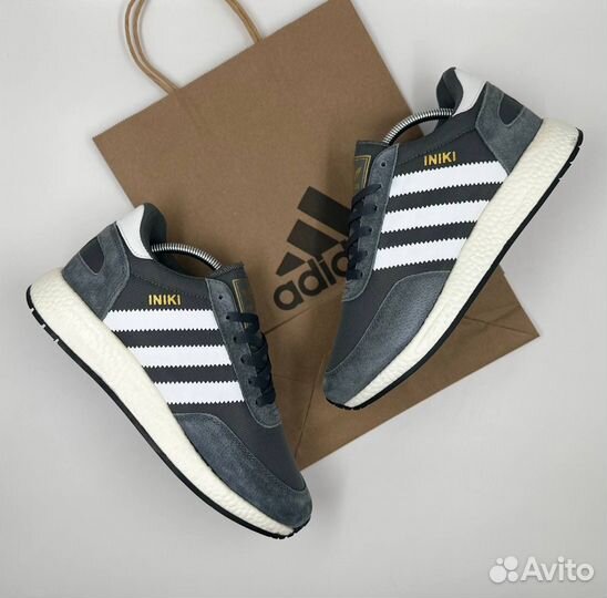 Кроссовки Adidas iniki