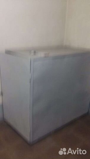 Железный ящик-сейф