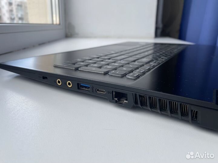 Ноутбук 17,3