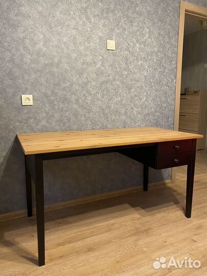 Письменный стол IKEA