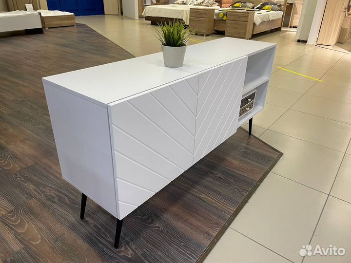 Тумба под телевизор белая (или другого цвета)