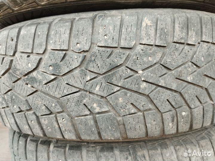 Gislaved NordFrost 100 185/55 R15 98R