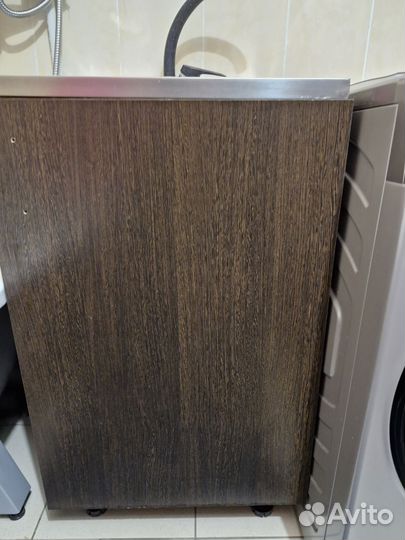 Раковина с тумбой