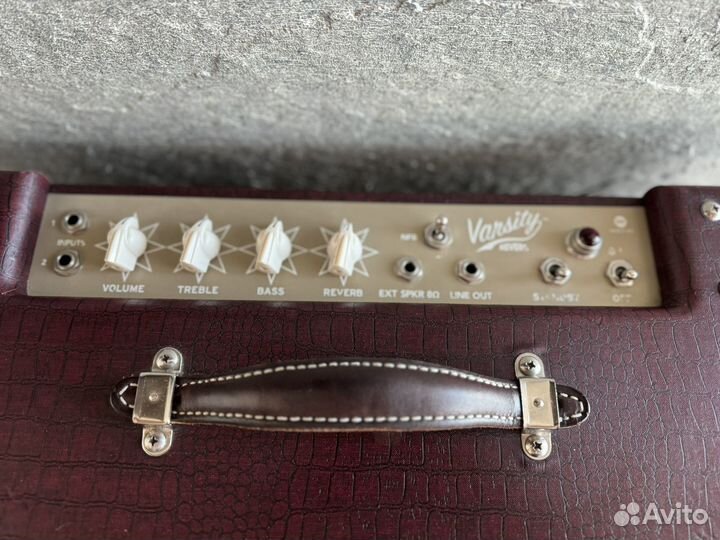 Magnatone varsity reverb Гитарный комбо усилитель