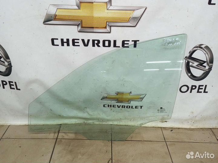 Переднее левое стекло Шевроле Эпика