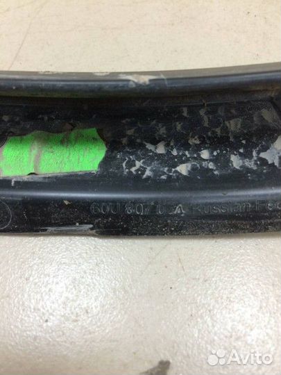 Кронштейн переднего бампера правый Skoda Rapid