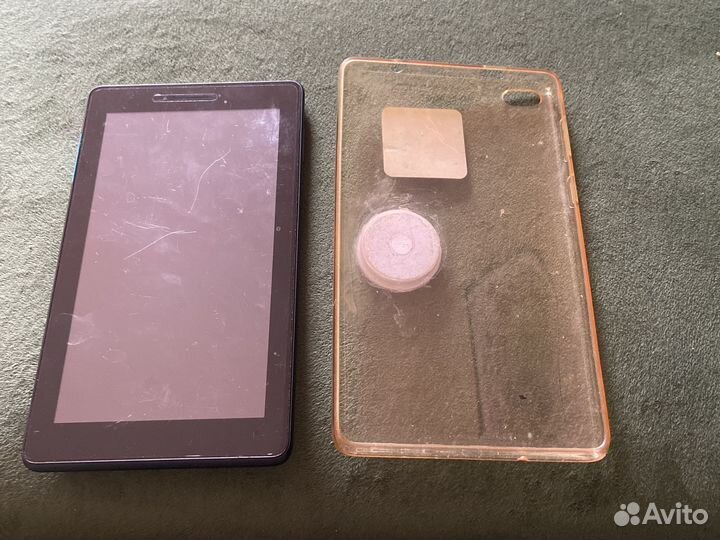 Планшет Lenovo TB-7104I