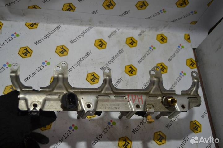 Рампа топливная с датчиком VAG