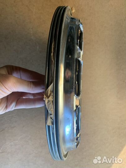 Комплект новых колпаков на Волгу 3102