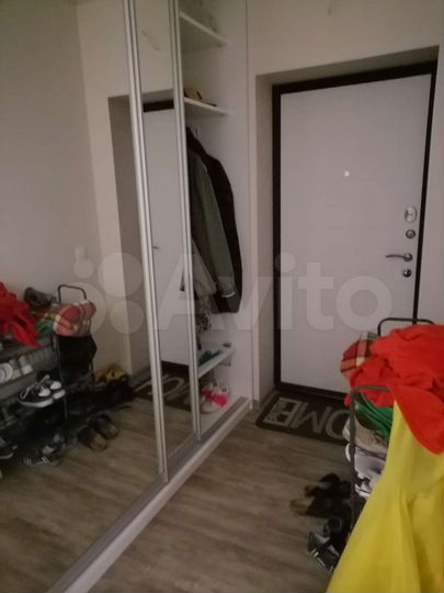 2-к. квартира, 64 м², 3/9 эт.