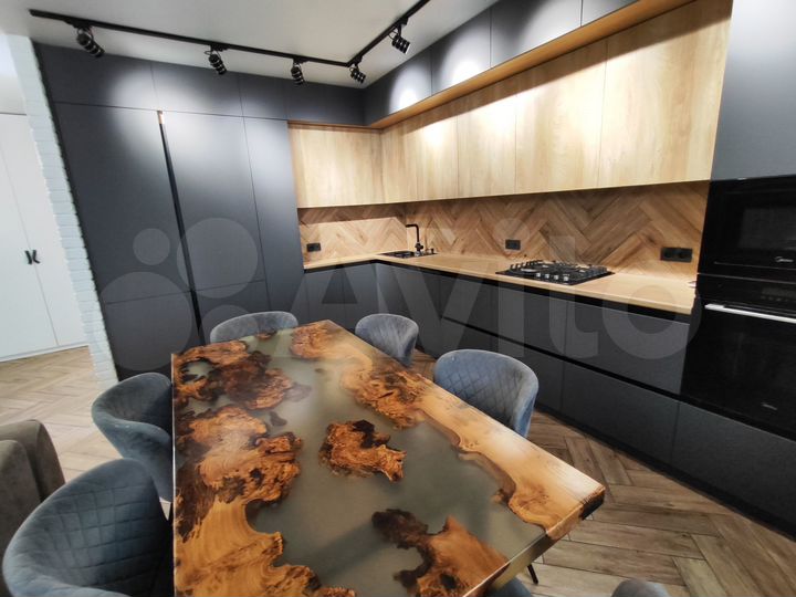 4-к. квартира, 95,6 м², 7/18 эт.