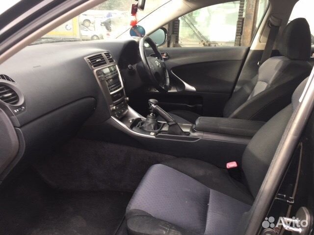 Разбор на запчасти Lexus IS