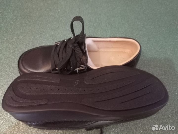 Туфли женские 38 размер натуральная кожа новые