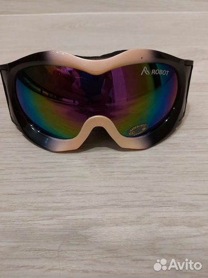 Горнолыжные очки