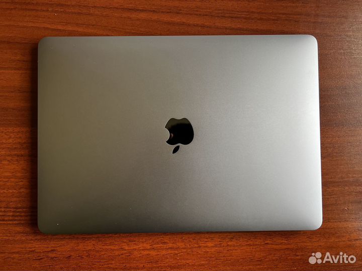 Macbook pro 13 m1 16gb 1tb (Ростест)