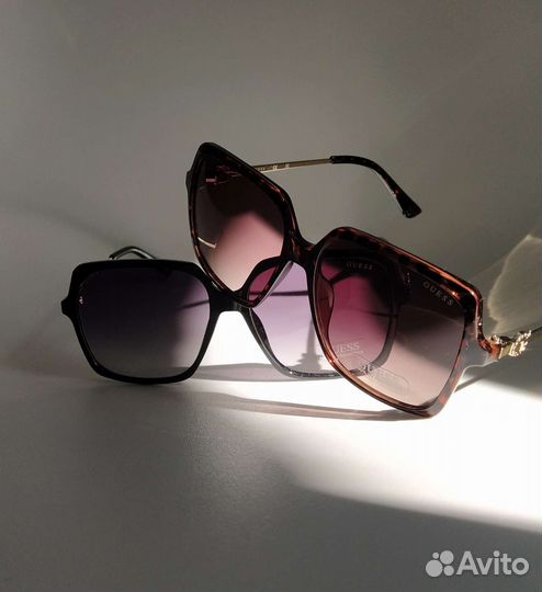 Солнцезащитные очки жен. новые Guees by Marcolin