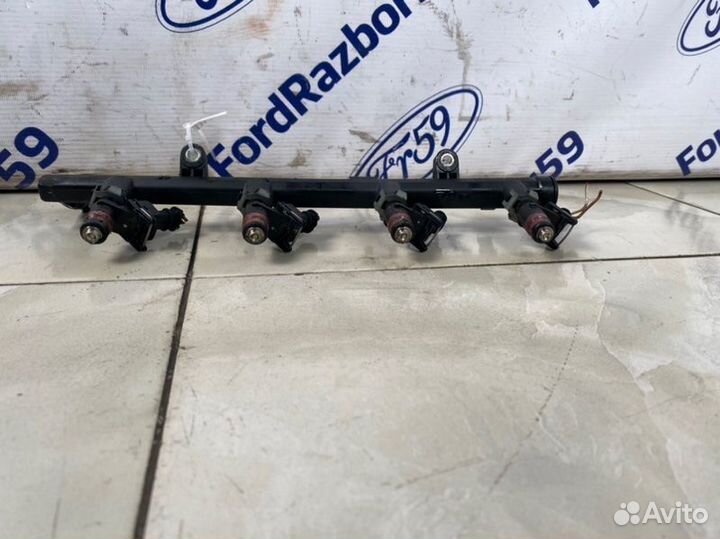 Рампа топливная Renault Grand Scenic JM 1.6 (K4M)