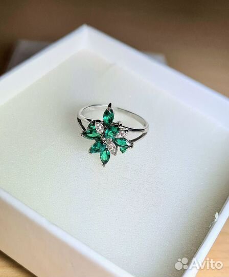 Серебряное кольцо