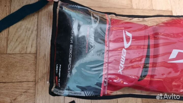 Боксерские перчатки demix 14-oz