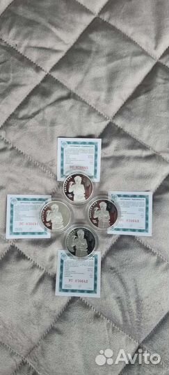 Серебряные коллекционные монеты Цой