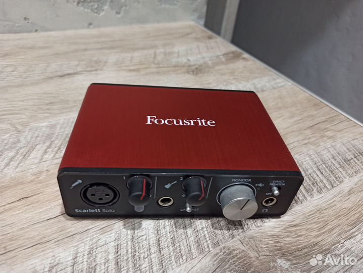 Внешняя звуковая карта focusrite scarlett solo