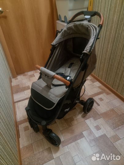 Коляска mowbaby SMART