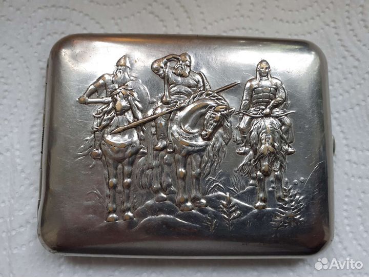 Портсигар СССР. Три богатыря