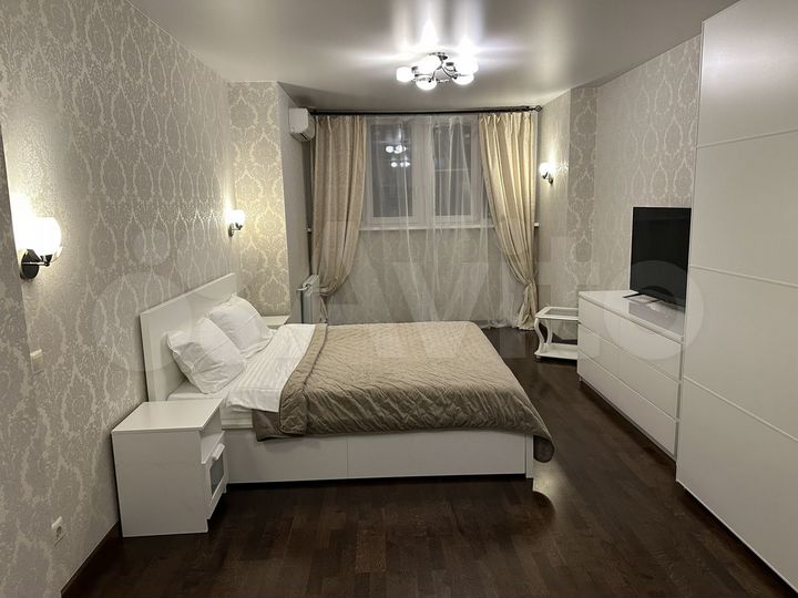 2-к. квартира, 70 м², 13/17 эт.